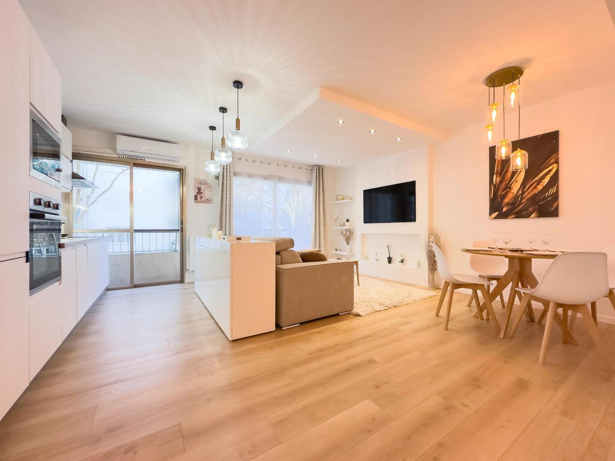 Appartement Le Dore By Winsome Destination *